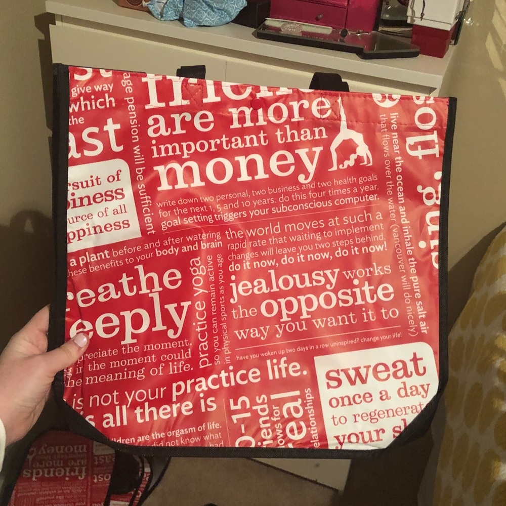 6 Lululemon bags